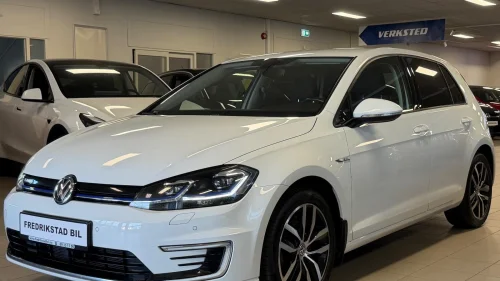 VOLKSWAGEN GOLF E-GOLF-NORSK-KAMERA-VIRTUAL-V.PUMPE-GARANTI-NAVI-ACC