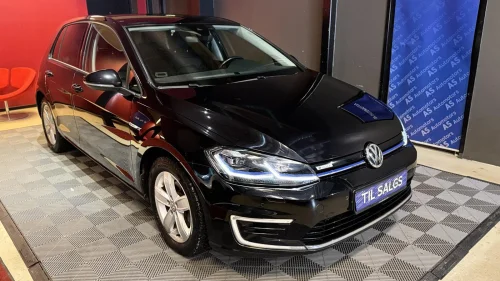 VOLKSWAGEN GOLF 12 GARANTI / ACTIVE-INFO/SKINN/ACC/R.KAMERA/DAB+
