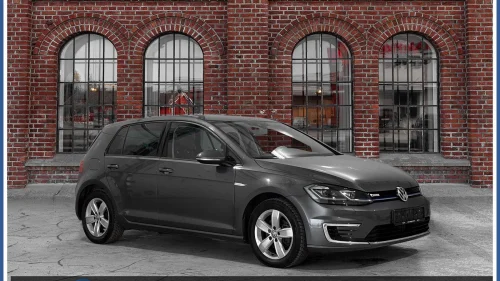 VOLKSWAGEN GOLF eGolf Skinnseter Garanti En eier!