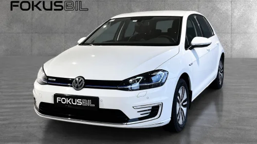 VOLKSWAGEN GOLF EXCLUSIVE / LAV KM / PLATINUM GARANTI / SKINN / ACC