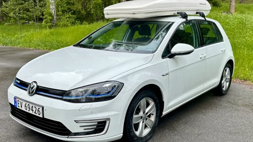 VOLKSWAGEN GOLF E-golf 136 hk Ryggekamera|Navi|DAB+|Takboks