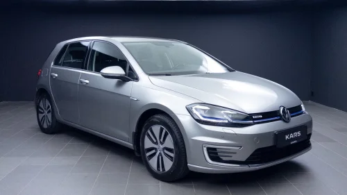 VOLKSWAGEN GOLF e-Golf Lav km.st /Navi /Adaptiv Cruise /LED Lys /PDC++.