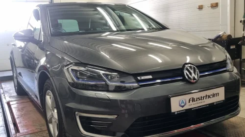 VOLKSWAGEN GOLF Comfortline  Skinn
