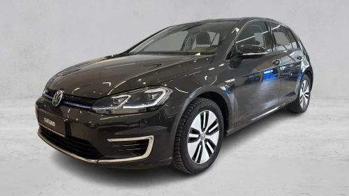 VOLKSWAGEN GOLF Flott e-Golf. Ny service og nye sommerhjul