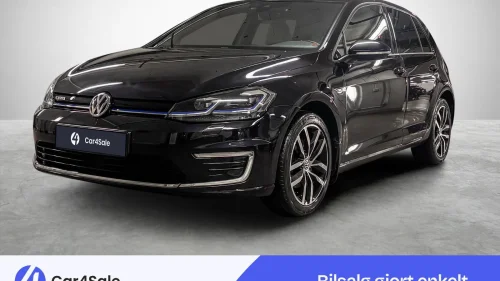 VOLKSWAGEN GOLF 231km /Active Info /1 Eier /ACC /R.Kam /V.Pumpe /Navi