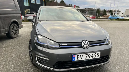 VOLKSWAGEN GOLF E-Golf