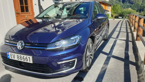 VOLKSWAGEN GOLF E-GOLF 0KW reg 02.08.19 Siste service: 05.06.2025