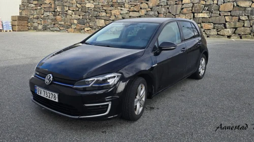 VOLKSWAGEN GOLF Navi | CC | R.Kam 35.8KWh