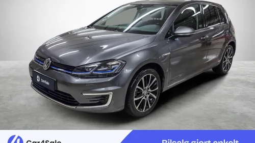 VOLKSWAGEN GOLF 231km /Active Info/1 Eier/ ACC/R.Kam/V.Pumpe/LED/Navi