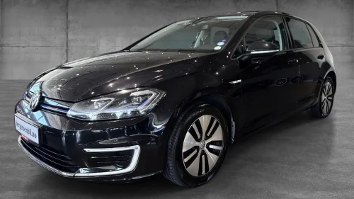 VOLKSWAGEN GOLF LAV KM / ACC / R.KAMERA / NAVI / CARPLAY / KEYLESS