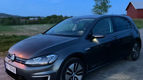 VOLKSWAGEN GOLF E-Golf
