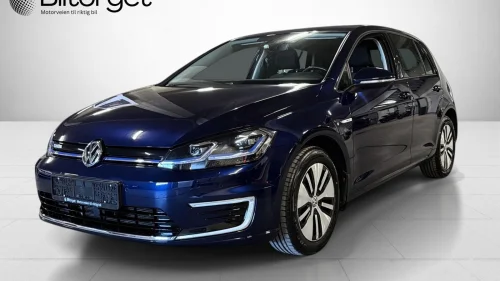 VOLKSWAGEN GOLF 300km Facelift Kamera Cruise Carplay Historikk EU27++