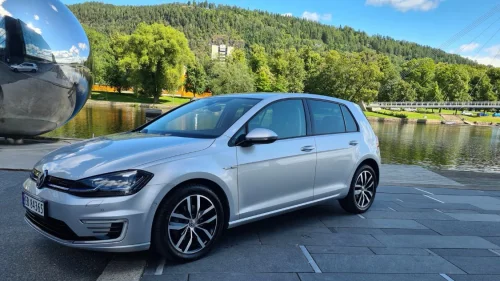 VOLKSWAGEN GOLF Golf-Serie