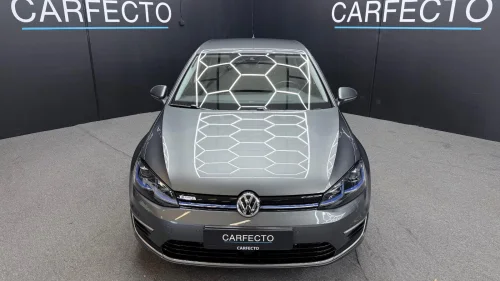 VOLKSWAGEN GOLF E-GOLF/300KM/1-EIER/VARMEPUMPE/ACC/LED/DIGITAL/R.KAM++