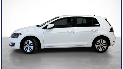 VOLKSWAGEN GOLF E-Golf 300 km / Skinn / Facelift / ACC / Active info+