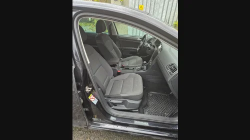 VOLKSWAGEN GOLF (K)