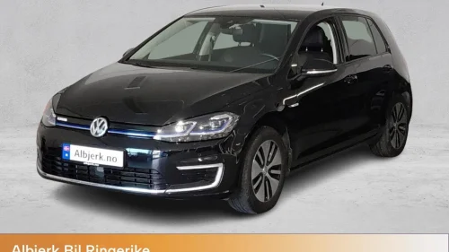 VOLKSWAGEN GOLF E-golf 136 hk exclusive/ Skinn/ Active Info/ Kamera/ ++