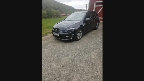 VOLKSWAGEN GOLF E-Golf
