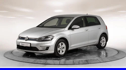 VOLKSWAGEN GOLF 136 hk - R.Kam, LED, Navi, KeylessAccess