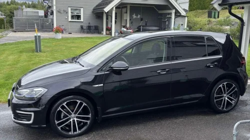 VOLKSWAGEN GOLF Exclusive (K)