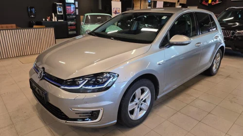 VOLKSWAGEN GOLF Kamera/Act.Info/Dab/Keyless/NyEU& Service/ SKINN