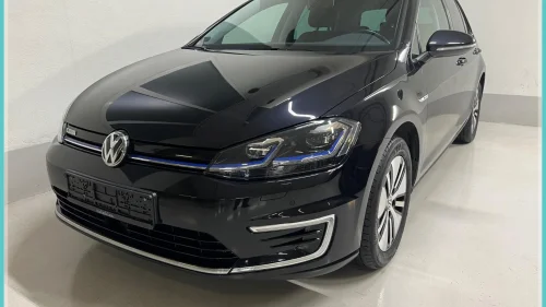 VOLKSWAGEN GOLF 100 KW 300WLTP-ACC-BT-NAVI-DAB+-KEY.L-R.KAMERA-CARPLAY
