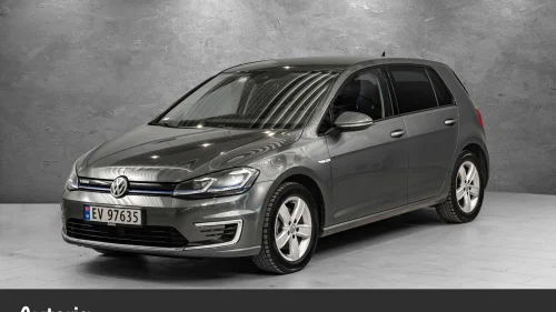 VOLKSWAGEN GOLF E-golf 136 hk exclusive kamp * ACTIVE INFO/SKINNSETER/+