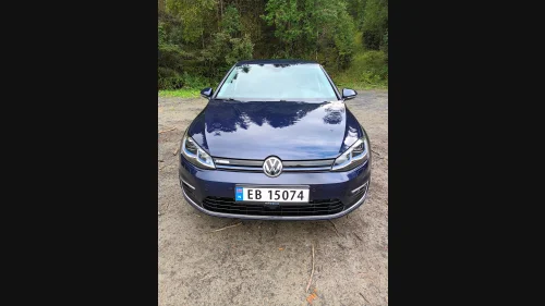 VOLKSWAGEN GOLF e-Golf Exclusive