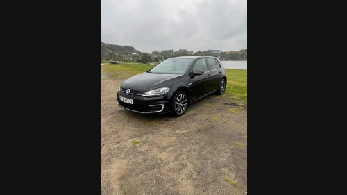VOLKSWAGEN GOLF 136hk