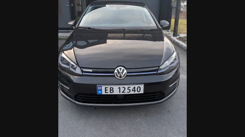 VOLKSWAGEN GOLF (K)