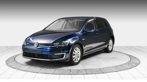 VOLKSWAGEN GOLF 136 hk Exclusive ACC|LED|R.KAM|SKINN|VARMEP.|KEYLESS++