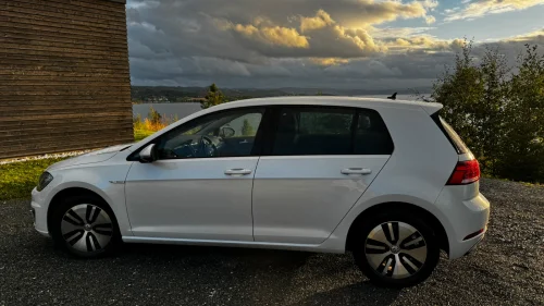 VOLKSWAGEN GOLF Exclusive (K)