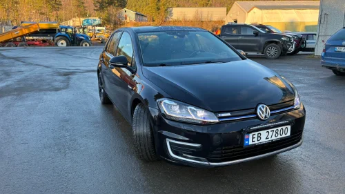 VOLKSWAGEN GOLF Exclusive (K)