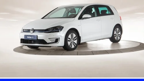 VOLKSWAGEN GOLF E-golf 136 hk exclusive |Acc|Skinn|Keyless+++