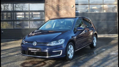 VOLKSWAGEN GOLF Skinn/ActiveInfo/LED/Keyless/DynAudio/Kamera/Ambient+++