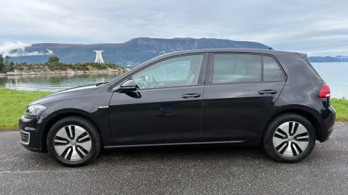 VOLKSWAGEN GOLF Exclusive (K)