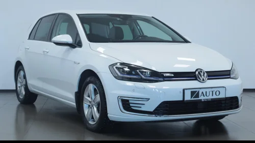 VOLKSWAGEN GOLF 100KW 300KM EXCLUSIVE/SKINN/ACC/NAVI/RYGGE/AID/SE KM