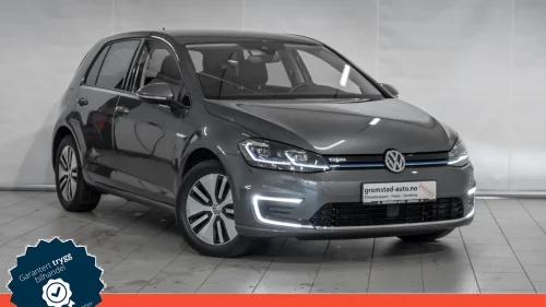 VOLKSWAGEN GOLF 136 hk Exclusive Kamera/Skinn/Keyless/LED/ActiveInfo