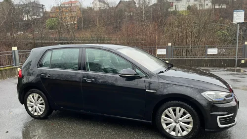 VOLKSWAGEN GOLF Comfort Line