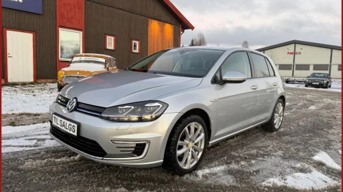 VOLKSWAGEN GOLF EXCLUSIVE/NY EU/SKINN/DIG.SPEED/STOR NAVI/ACC/