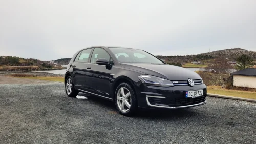 VOLKSWAGEN GOLF E-golf