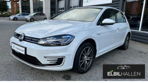 VOLKSWAGEN GOLF 300KM/KLIMA/NAVI/APPLE CARPLAY/ANDROID/FINANS/INNBYTTE+