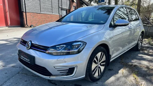 VOLKSWAGEN GOLF E Golf / Automat / R.Kamera / Cruise / KAMPANJERENTE
