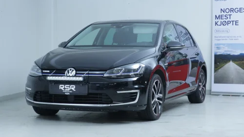 VOLKSWAGEN GOLF 300KM NEDC - MEGET PEN - GARANTI - LAV KM