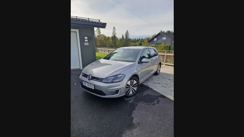 VOLKSWAGEN GOLF 136HK/NORSK/NAVI/ACC/KAMERA/EU2027