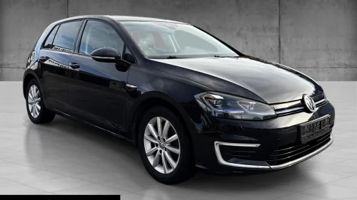 VOLKSWAGEN GOLF 136HK | SKINN | ACC | DISCOVER PRO | KEYLESS | LED++