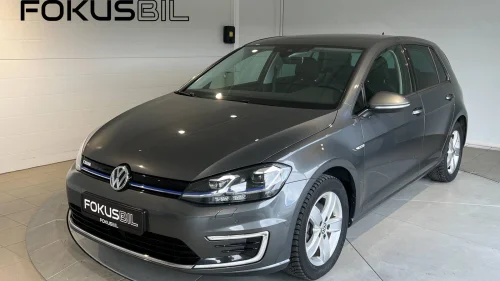 VOLKSWAGEN GOLF E-GOLF/ADAPTIV CRUISE/SORT SKINN/NAVIGASJON/R.KAMERA