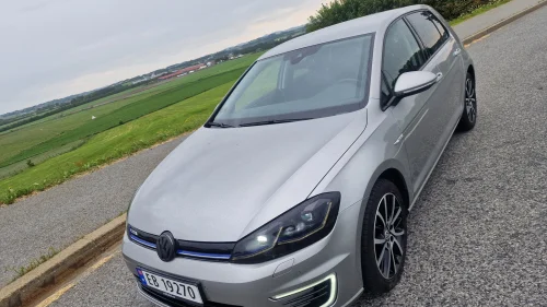 VOLKSWAGEN GOLF Exclusive (K)