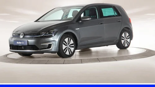 VOLKSWAGEN GOLF E-golf 136 hk exclusive kamp *