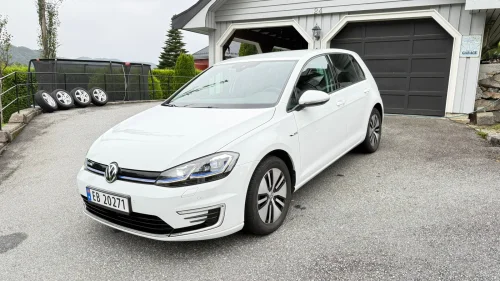VOLKSWAGEN GOLF Exclusive (K)